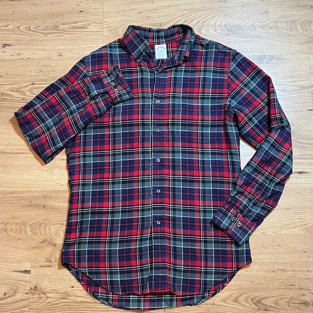 Brooks Brothers Regent Flannel Shirt Mens S Red Navy Plaid 100% Cotton Shirt - Picture 2 of 10